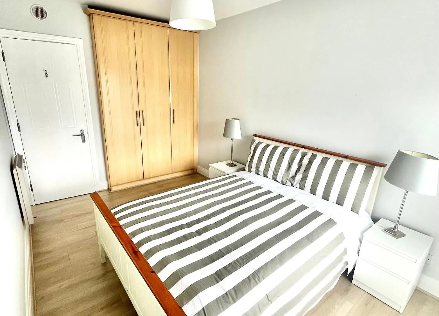 Dublin City Apartment - 2 Bedrooms Ireland